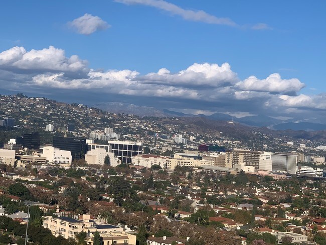 Vista desde el apartamento - 2170 Century Park E