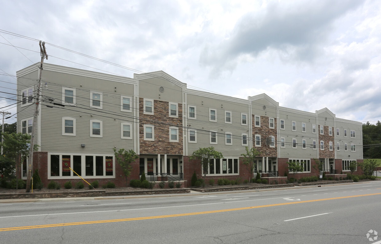 Building Photo - Winkler Square