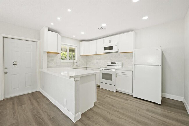 Foto del edificio - 1244 NW 2nd Ave