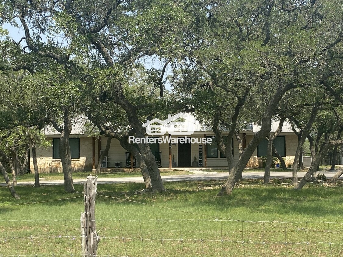 Primary Photo - 4092 Spring Branch Rd