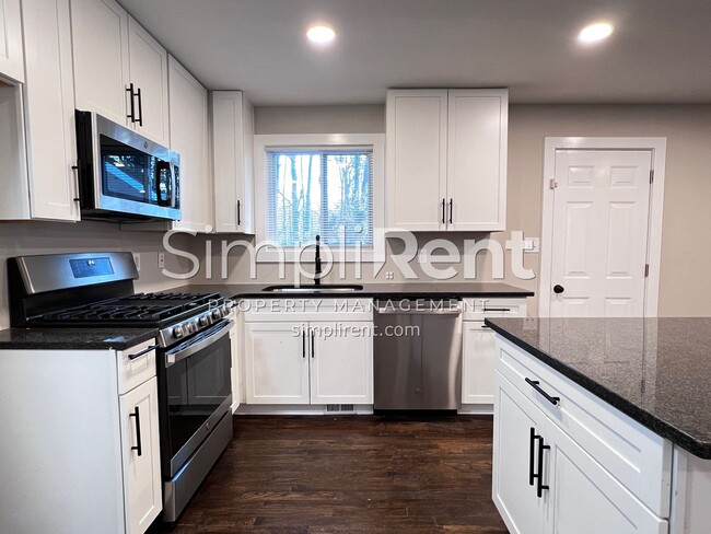 Photo - FULLY RENOVATED! 3 Bdrm / 1 Bath - 1st Month FREE with a 13 mo lease House