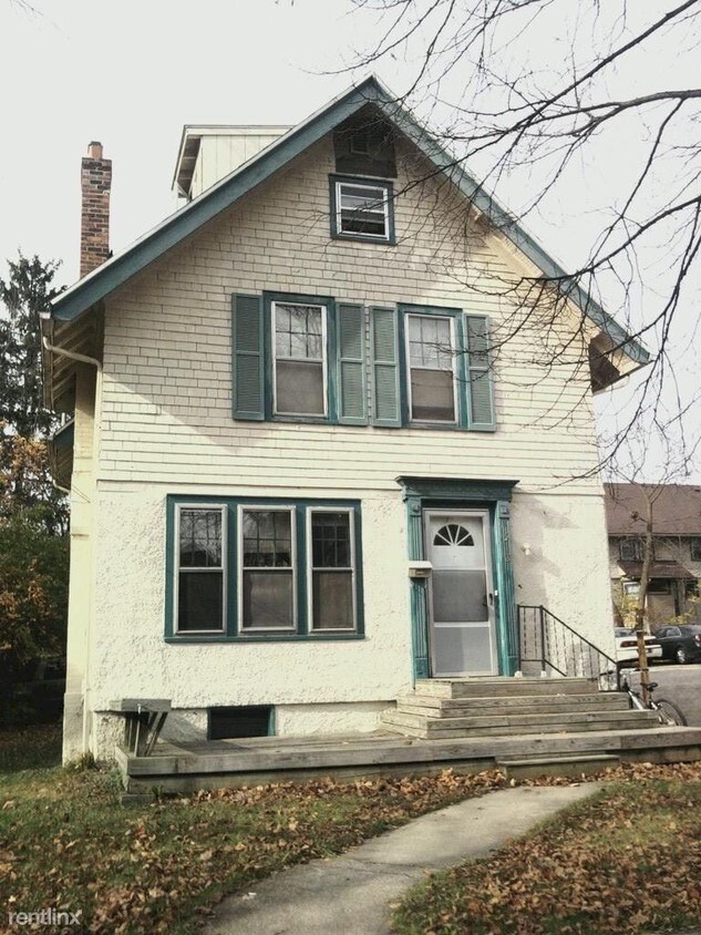 Primary Photo - 6 br, 2 bath House - 518 Linden St Fall 2023