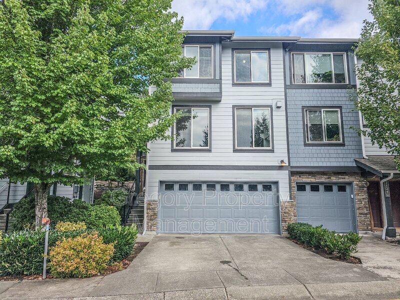 Primary Photo - 21236 SE 42nd Ln