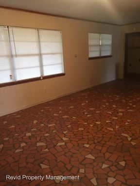 Building Photo - 3296 Covington Pike