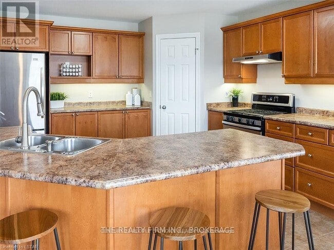 Building Photo - 689 N Leaksdale Cir