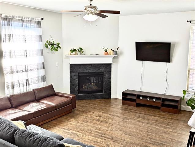 Building Photo - 5517 Amphora Ave