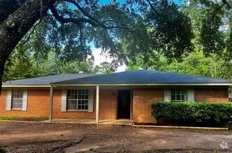 Building Photo - 29720 Shady Brook Ln