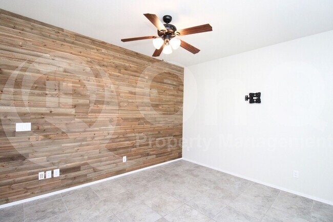 Foto del edificio - 5629 W Montebello Way