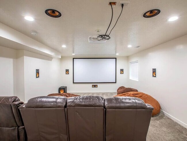 Foto del edificio - 87 E 460 N