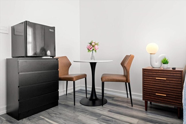 Foto del edificio - 1701 Alton Rd