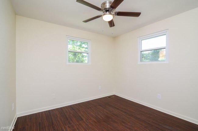 Building Photo - 1026 Wade Ave