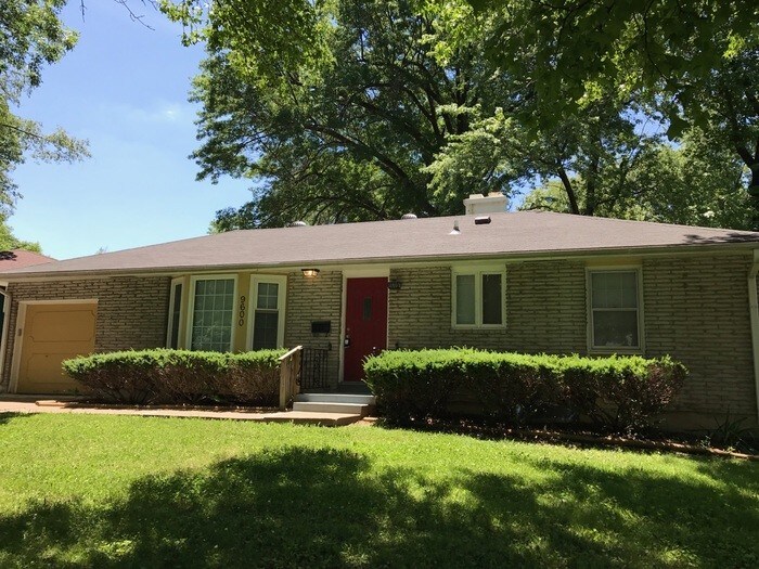 Foto principal - 9600 Belmont Ave