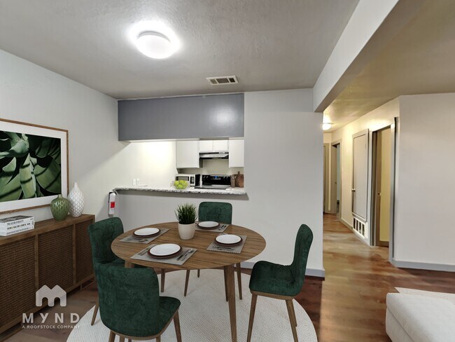 Foto del edificio - 624 E 3rd St