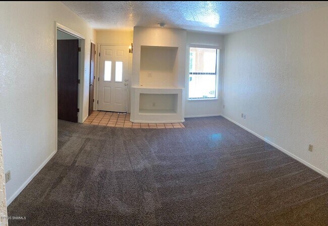 Building Photo - 1501 Missouri Ave
