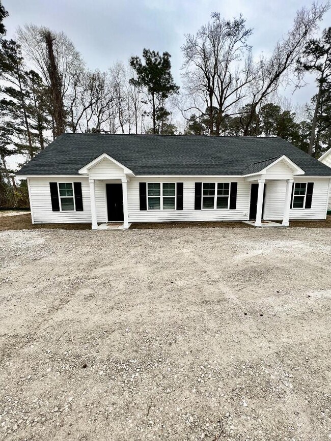 Building Photo - 567 Haws Run Rd