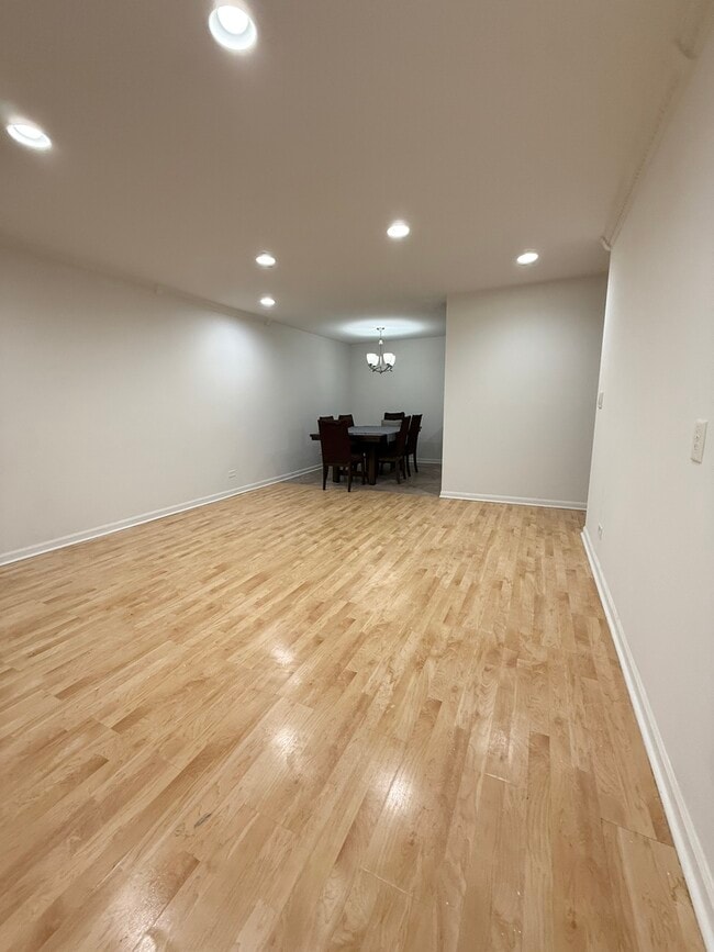 Foto del edificio - 5011 E Valley Ln