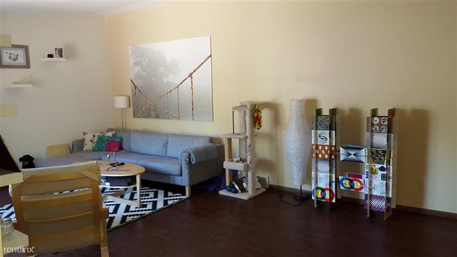 Foto del edificio - 15375 Trillium Cir
