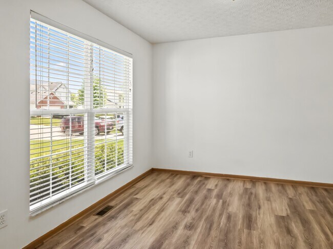 Foto del edificio - 8946 Trinity Cir