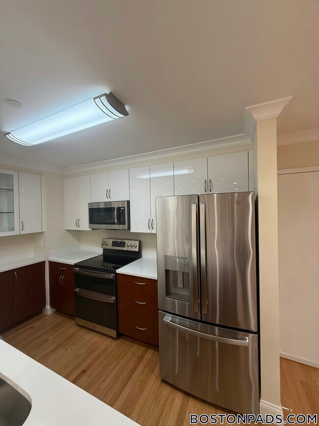 Foto del edificio - 1443 Beacon St