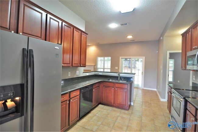 Building Photo - 206 Horseshoe Bend N