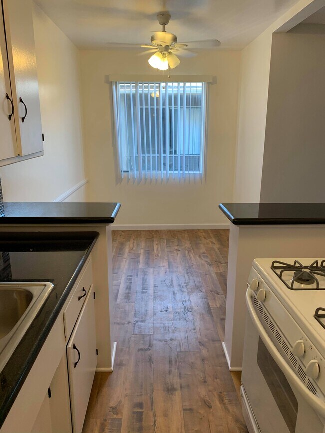 Dining room, view from kitchen - 1352 N Citrus Ave