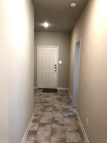 Foto del edificio - 9230 Hawthorne Dr