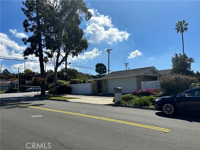 Primary Photo - 6504 Monero Dr