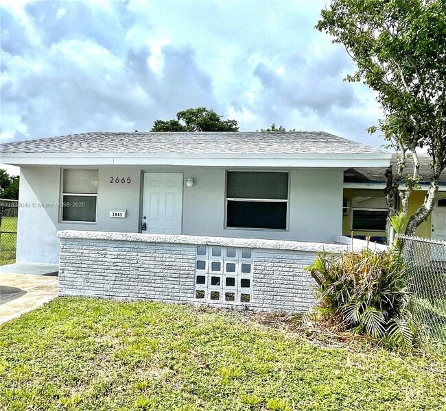Building Photo - 2665 NW 20th St
