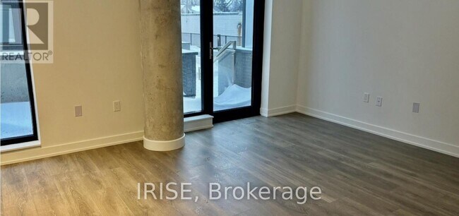 Photo du bâtiment - 1610 Charles St