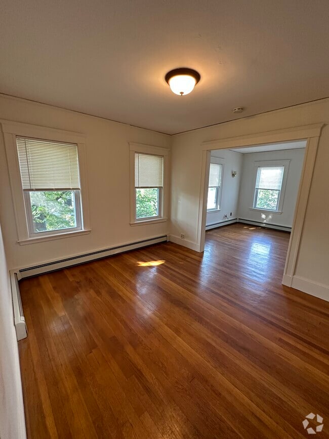 Building Photo - 289 Highland Ave