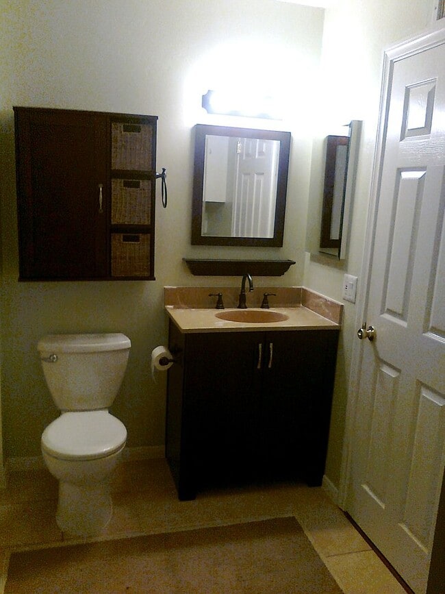 Building Photo - COMING SOON - ALLIED GARDENS-4 BEDROOM/2 B...