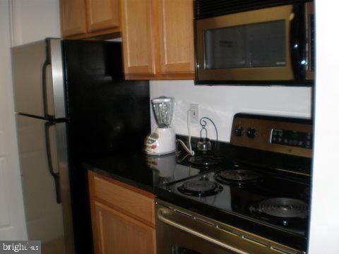 Foto del edificio - 14800 Rydell Rd