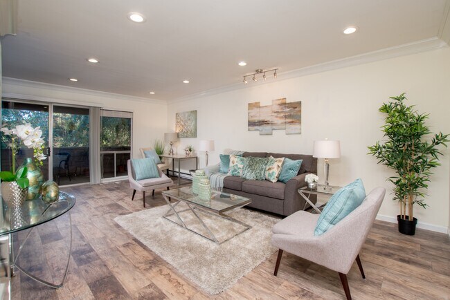 Living Area-2 - 151 Buckingham Dr