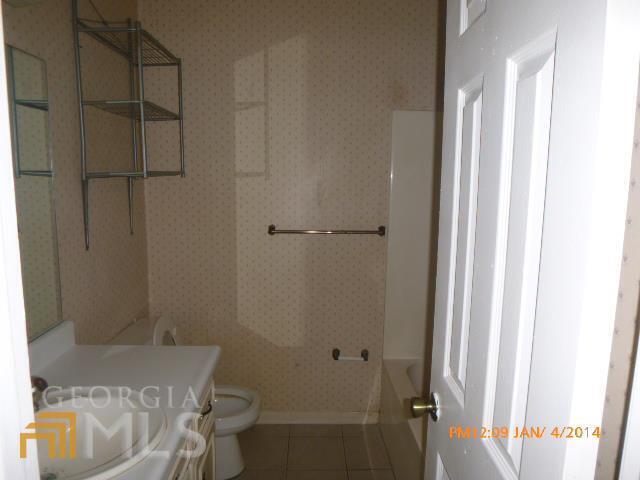 Building Photo - 140 Lanier Dr