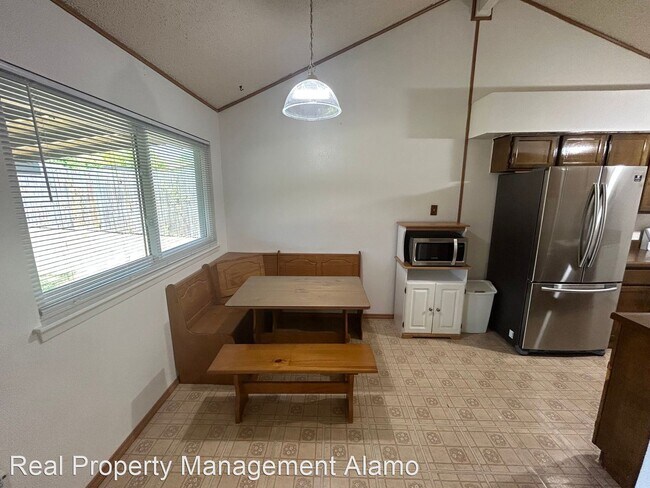 Building Photo - 3 br, 2 bath House - 4750 Casa Oro St