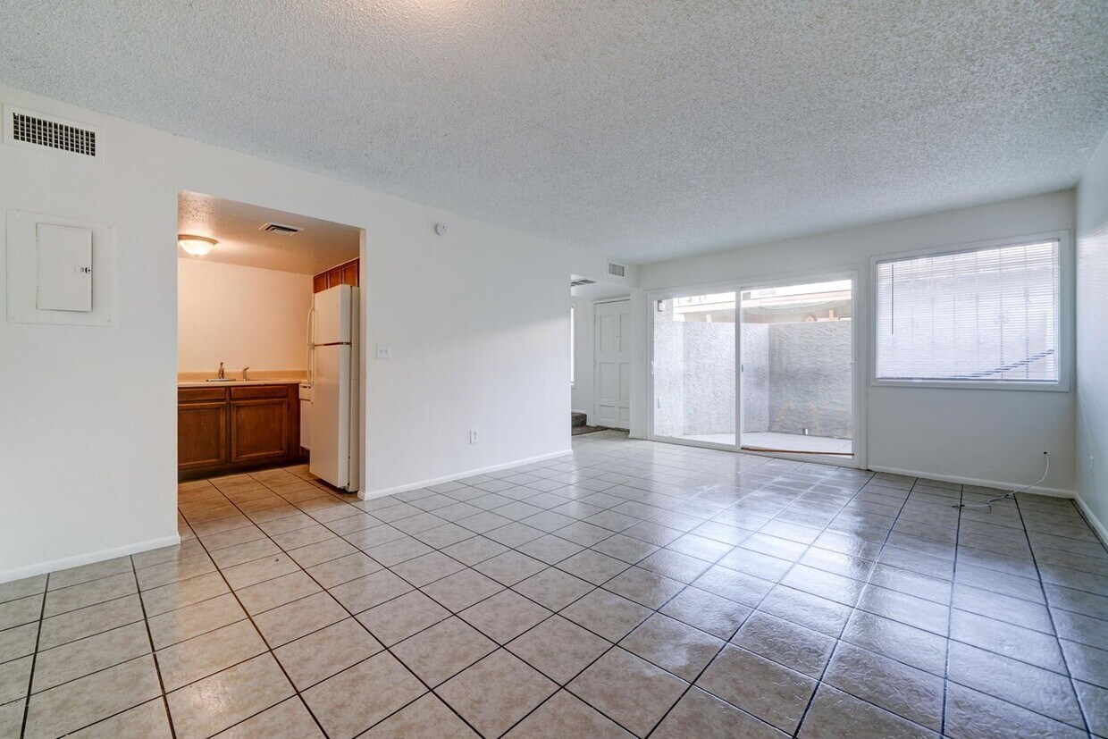Photo - 2696 N 43rd Ave