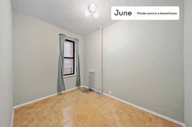 Building Photo - Room in Shared 3 bed/1 bath home in Hamilton Heights