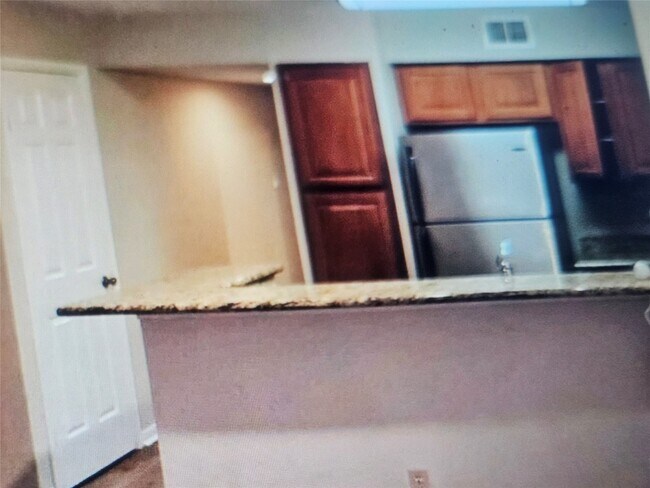 Foto del edificio - 2425 Holly Hall St