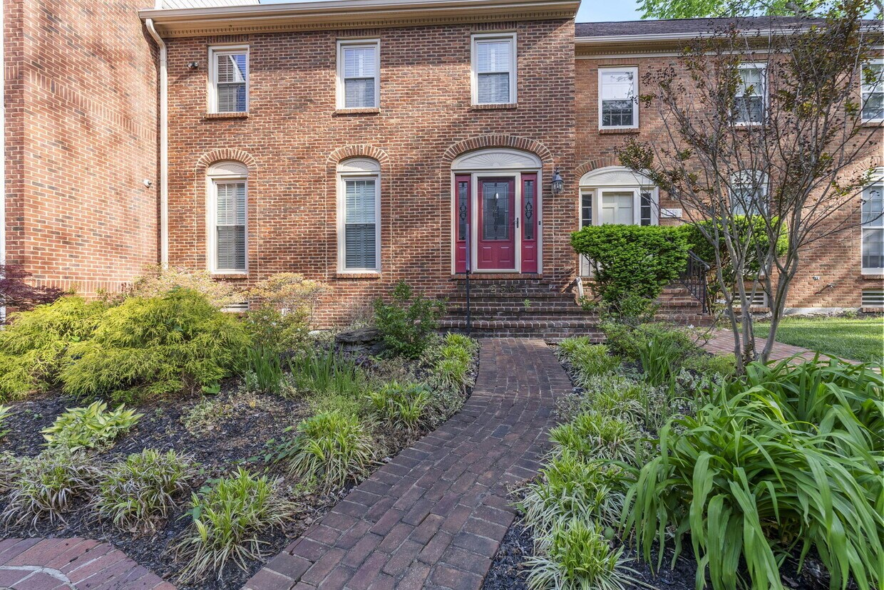 236 Chippendale Cir, Lexington, KY 40517 Townhome Rentals in Lexington KY