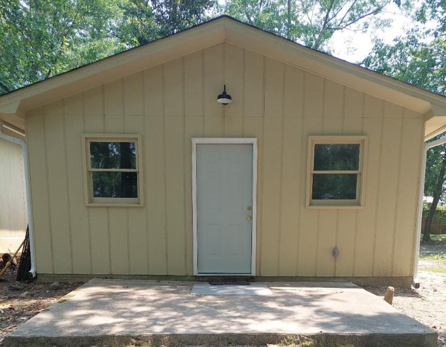 Building Photo - 4038 North Rd