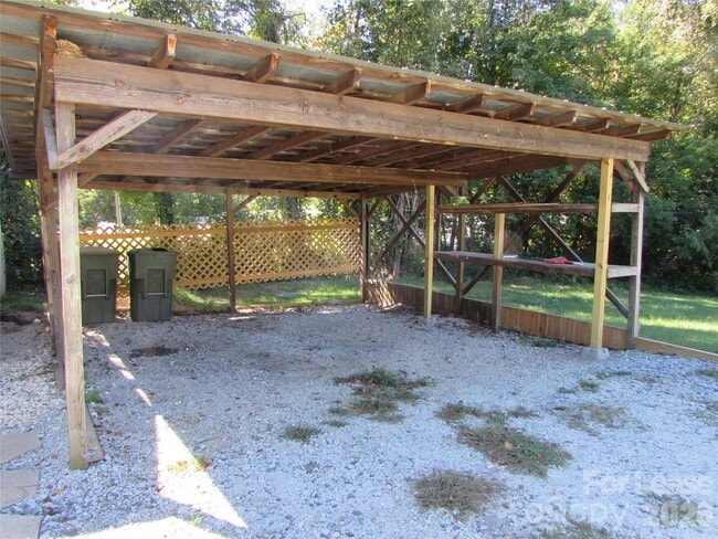 Foto del edificio - 182 Dry Dock Loop