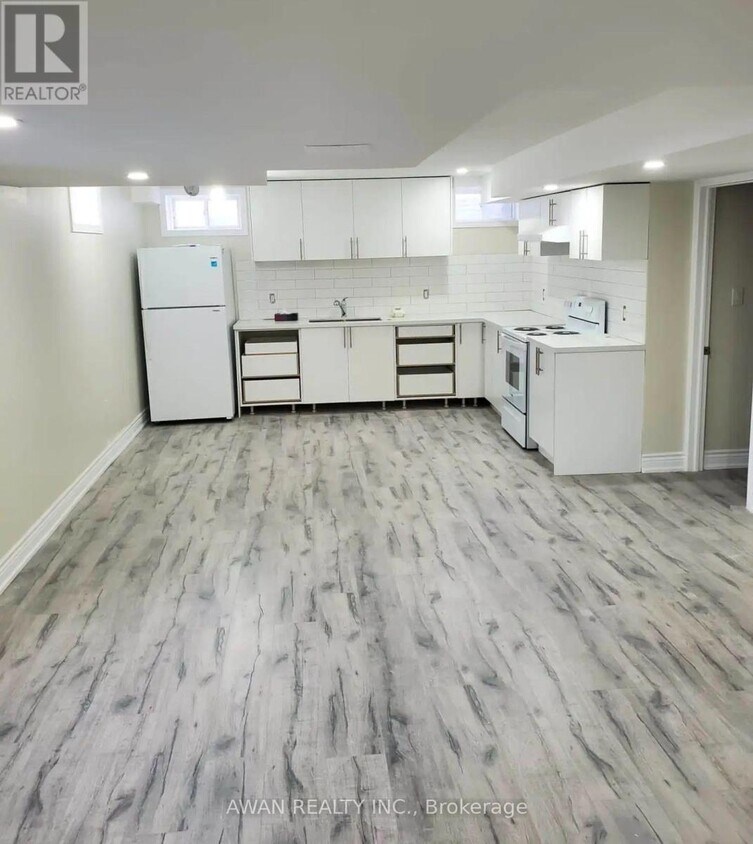 Photo du bâtiment - BASEMENT - 50 MCDONELL CRESCENT N