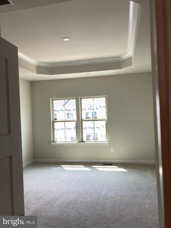Building Photo - 5942 Garden Walk Dr