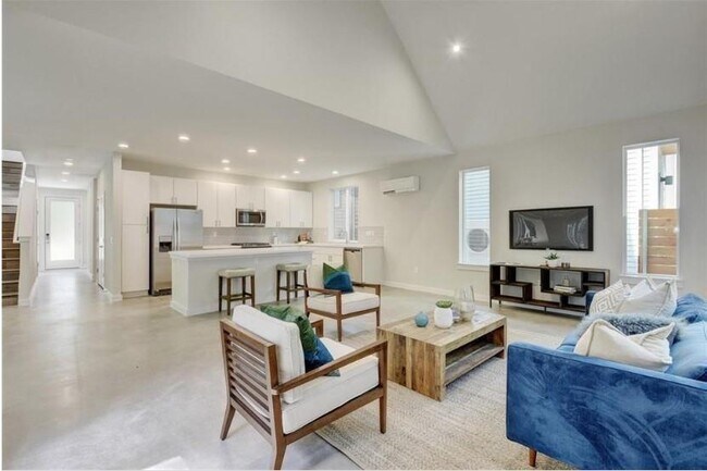 Foto del edificio - 3622 Clary Wy