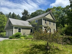 Building Photo - 5 Twin Brooks Dr