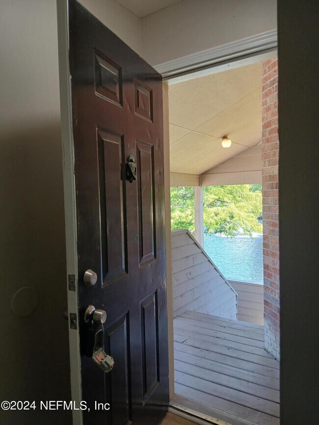 Building Photo - 10200 Belle Rive Blvd