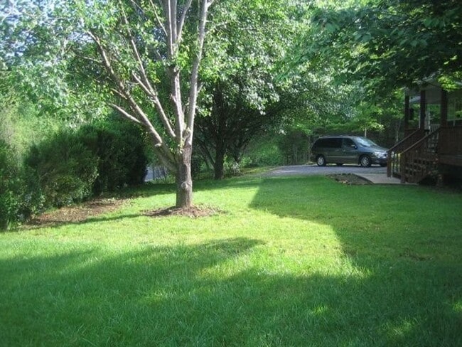 Foto del edificio - 147 Old Settlement Rd