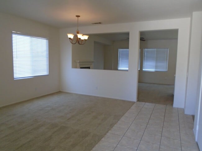 Building Photo - Spacious One Story in West Palmdale with 1...