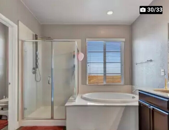 Foto del edificio - 112 Kodiak Dr