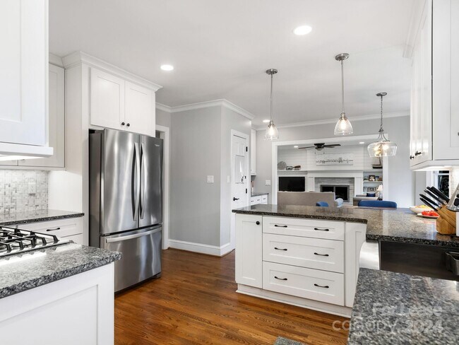 Foto del edificio - 15127 Wyndham Oaks Dr